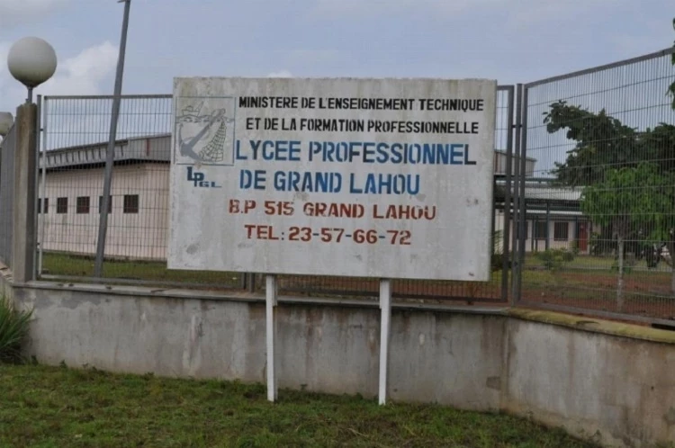 Les Écoles